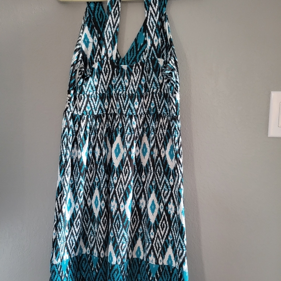 Dress 👗 - Picture 2 of 8